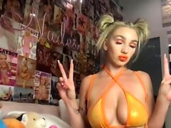 Rubia nena grandes tetas apretadas coño