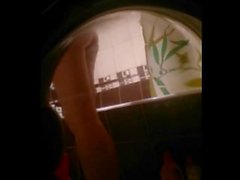 Mädchen waschen im Bad SPY cam
