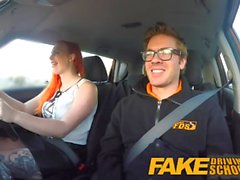 Fake Driving School Sexy Redhead Lüste nach Lehrer großen Schwanz