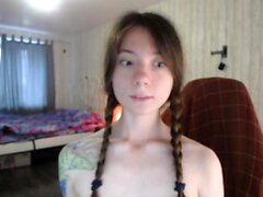 Fermer la chatte doigté et le cul ouvert sur webcam