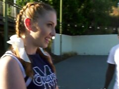 cheerleader teen succhia BBCs