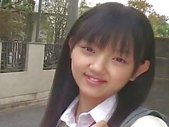 Asuza hibino adolescentes Japón chica despejadas
