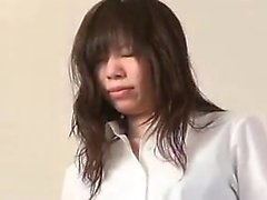 Asiatische Schülerin wird überprüft ihre Muschi und spielte von th