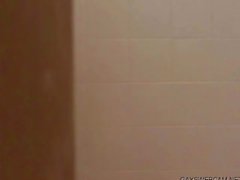 sexy Freundes Buchsen Dusche mit gayswebcam off