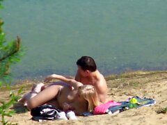 Couple réel Teen sur la plage allemande Voyeur baisent Stranger