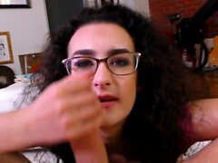 POV OLILED BABE TITFUCKING ET SUCKING BF