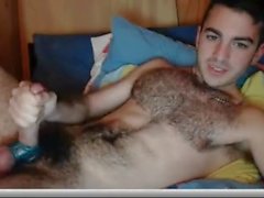 Furry kaveri cumming hänen karvainen rinnassa alkaen chaturbate