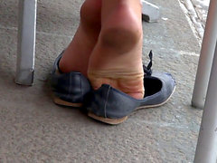 Dirty feet slave, shoeplay