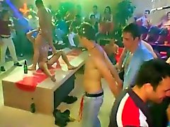 gays locales indios de las películas pornográficas Este sorprendente STRIPPE masculina