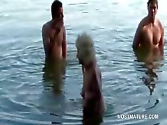 Outdoor 3some kypsä babe vitun teini Dicks