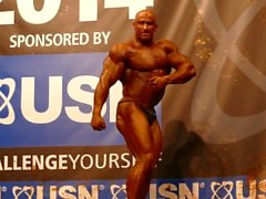 ROIDGUTTED MUSCLEBULL Yonni Hanna - Professionista - NABBA Universe 2,014 mila