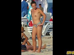 Del bikini sexy del in topless teen amatoriali Voyeur spiaggia Video