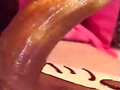 Modèle chinois sucer le chocolat dick sur son anniversaire