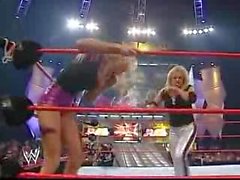 Trish Stratus vs Stacy Keibler BH & Panties Paddel auf einem Pole Spiel