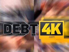 DEBT4k. Guy vetää kova kalu pois housut rangaista