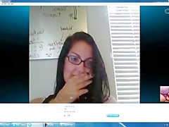 Außen Pakistani Webcam Mädchen an einem kleinen asiatische Two Inch Puny Pakistani Penis zu lachen