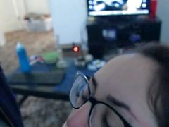 Daisy Dabs gibt morgens bj und hämmerte hart von hinten w / facial POV