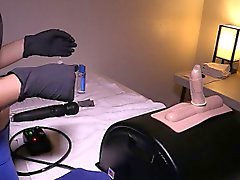 Пациентов становится доила в Sybian