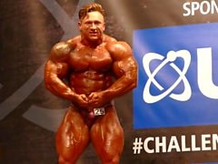 ROYAUME-UNI MUSCLEBULL Jordan Peters - Classe 3 - Univers NABBA 2014