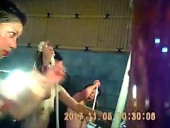 Piilotettu kamera nappaa noin seksikäs Aasian chicks suihkussa