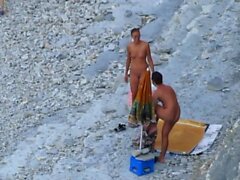 Compilación de mamadas en la playa pública oculta