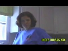 Cogiendo con su Gör tia en la cocina - incestuosas