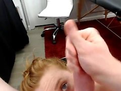 Süß heiß POV Blowjob großer Gesichts-Finish