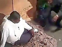 Homeless de BBW bois d'ébène Fucks Par d'argent