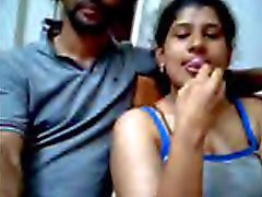 Ajay sekä Raveena intialaisia verkkokamerakuvaan parin
