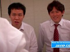Schönen japanischen MILF gefickt von Schuljungen