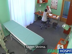 FakeHospital de poussin russe donne docteur du sexe