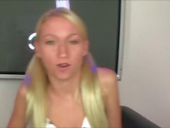 Verführerische blonde Madison Scott bekommt ihre Muschi in POV gebohrt