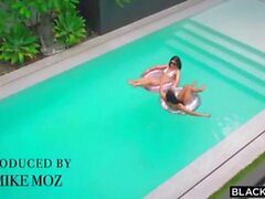 Adriana Chechik, Kira Noir - Lazy Domingo (Novo! 27 Jan 2022) - SunPorno