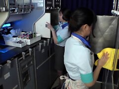 Écolière asiatique en uniforme Upskirt