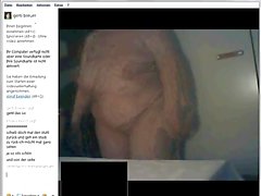 Gerti , geile Oma vor Webcam 01