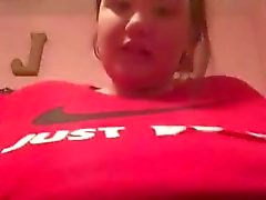Enorme Juggs Ripped T -shirt Grosses sexy