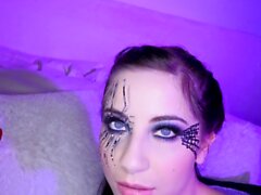 Tatuoitu tyttö Charlotte Sartre Pov Blowjob ja Swallow