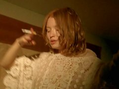 Emily Browning - Shangri - La Sviitti