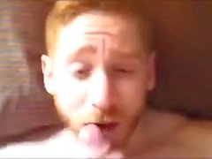 Redhair como este galo grande CumFeastOnCam com